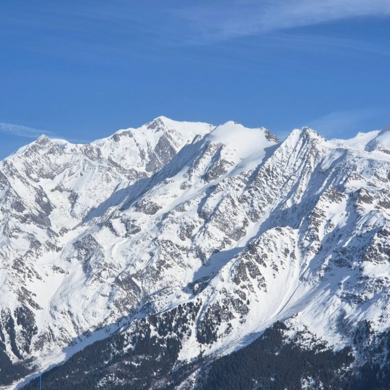 Instagram post from clemence_randoyoga. This post is in position 1.