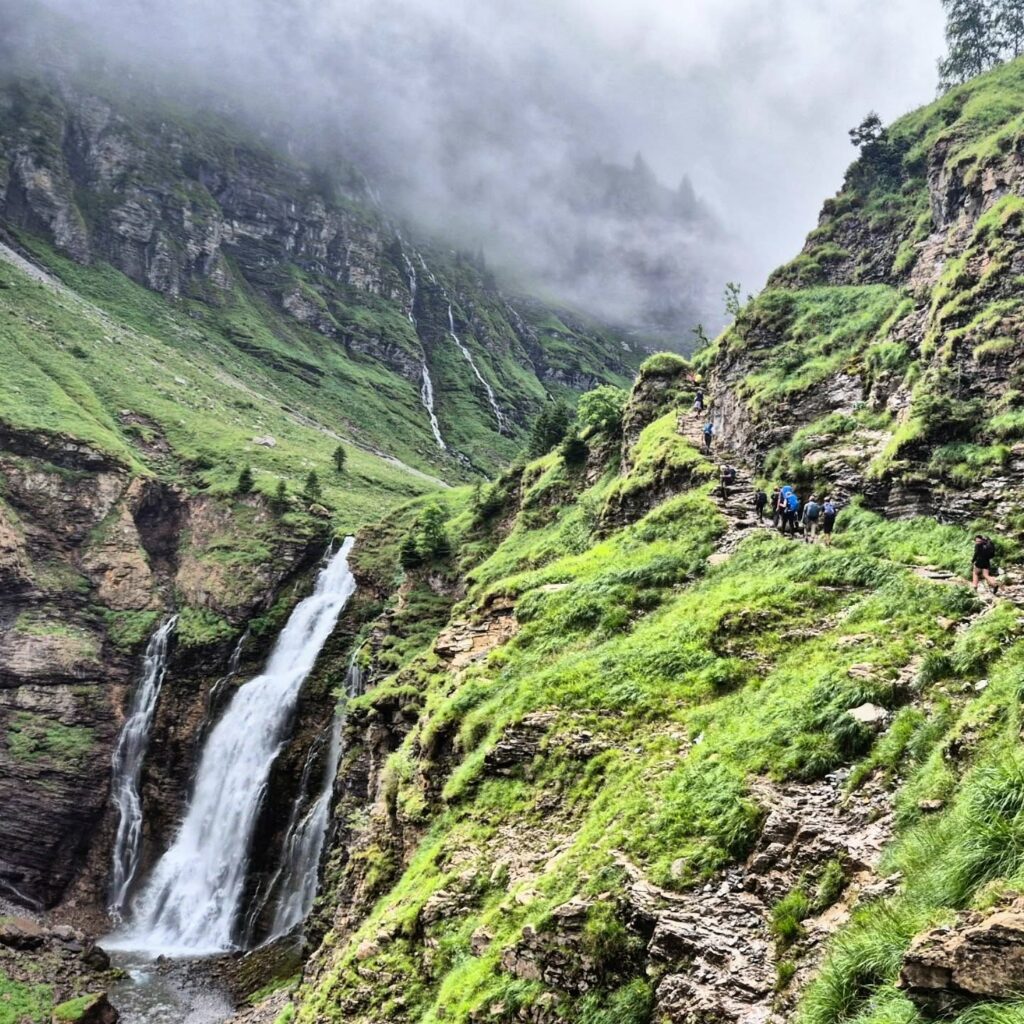 Instagram post from clemence_randoyoga. This post is in position 4.