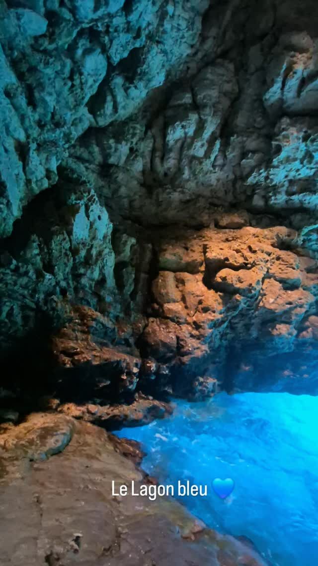 Instagram post from clemence_randoyoga. This post is in position 2.